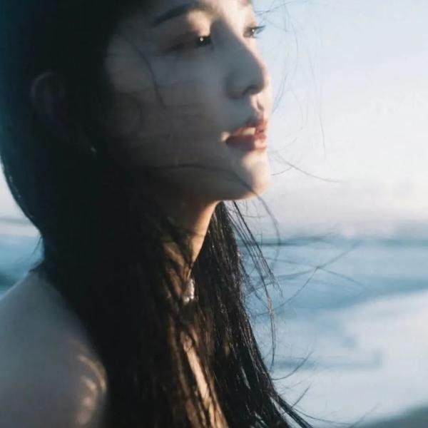清凌凌的水蓝莹莹的天2
